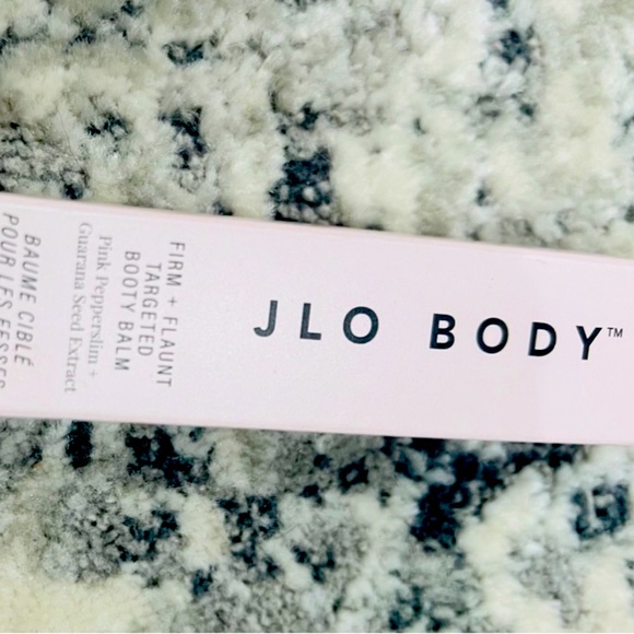 JLO BEAUTY Firm + Flaunt Targeted Booty Balm - Picture 8 of 8